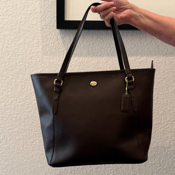 COACH Peyton Shoulder Tote Bag Saffiano Leather 27349 - Picture 5 of 14